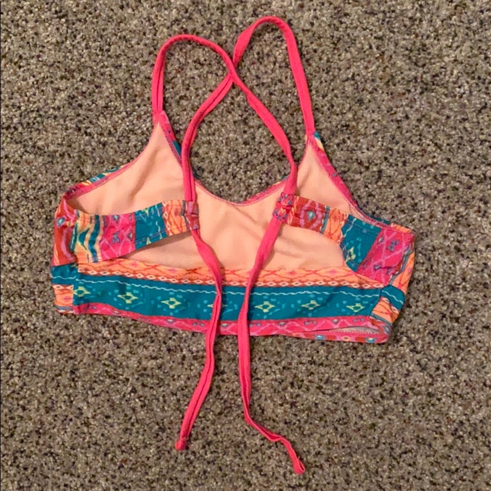 Bikini - Picture 2 of 4